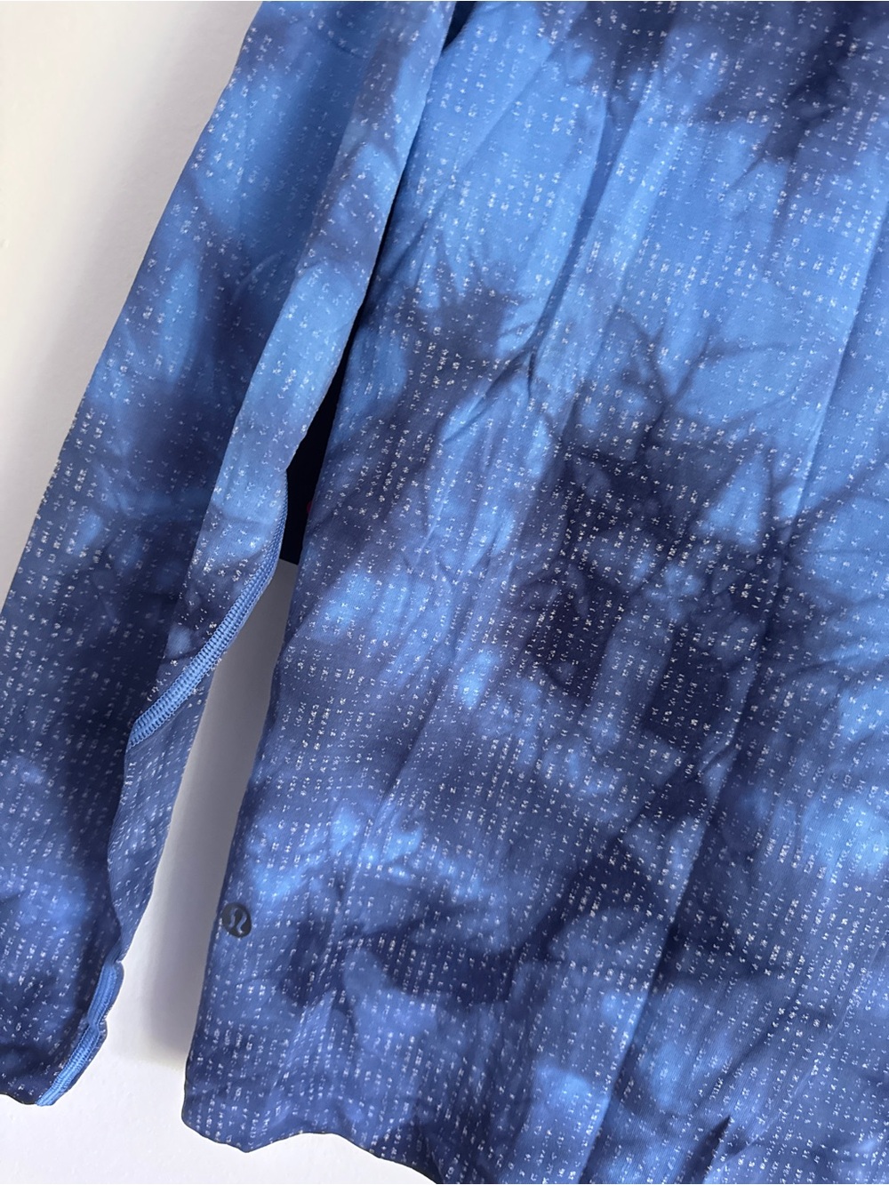 🆕💙 Lululemon Metal Vent Tech Long Sleeve 2.0 Disconnect Marble Dye Blue Nile - Picture 6 of 8